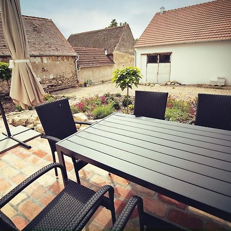 "U Capa" Krasny Apartman V Sedleci Sedlec  Zewnętrze zdjęcie