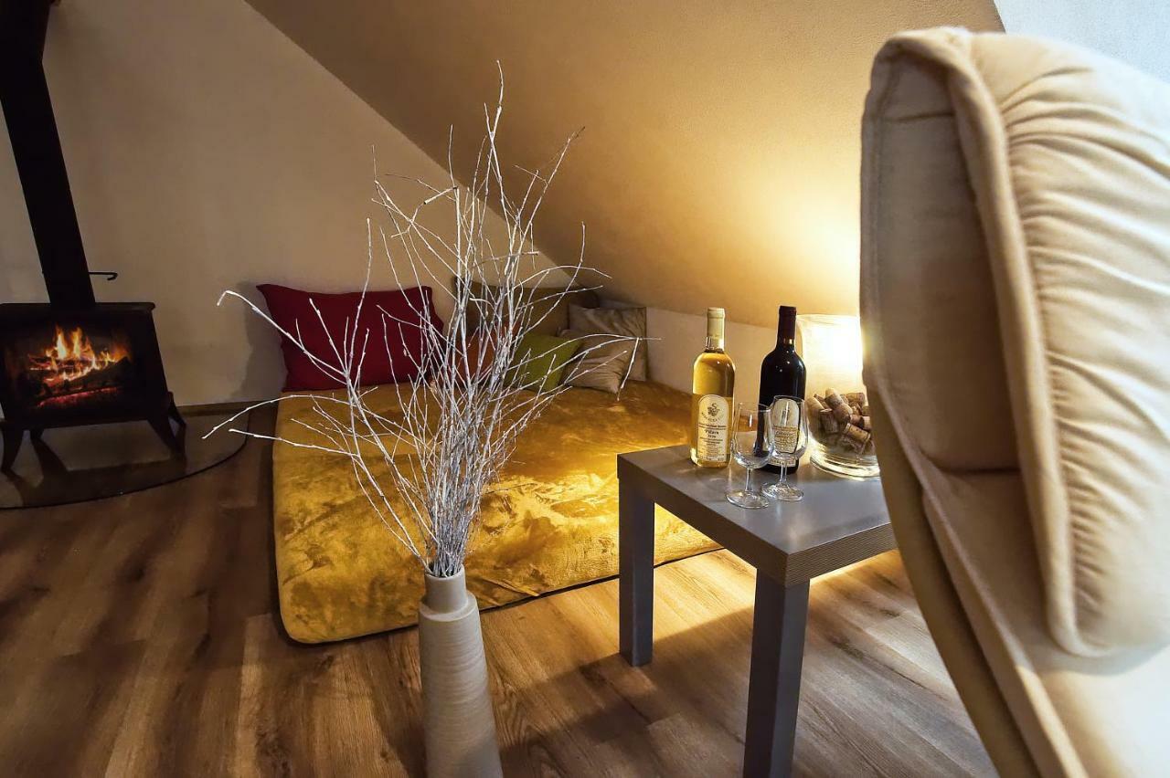 "U Capa" Krasny Apartman V Sedleci Sedlec  Zewnętrze zdjęcie