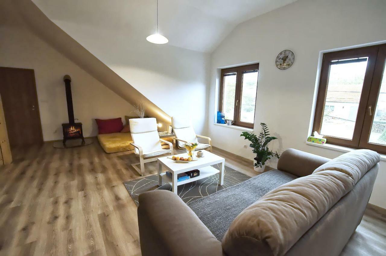 "U Capa" Krasny Apartman V Sedleci Sedlec  Zewnętrze zdjęcie