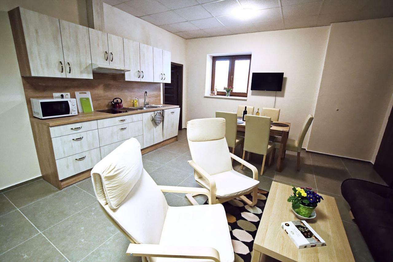 "U Capa" Krasny Apartman V Sedleci Sedlec  Zewnętrze zdjęcie