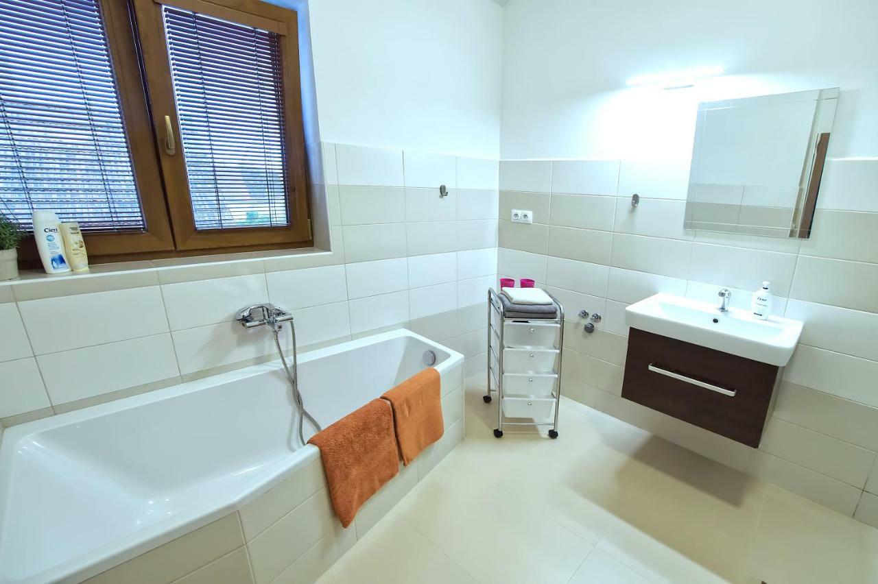"U Capa" Krasny Apartman V Sedleci Sedlec  Zewnętrze zdjęcie
