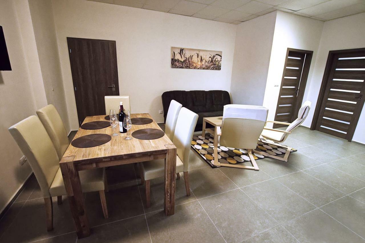 "U Capa" Krasny Apartman V Sedleci Sedlec  Zewnętrze zdjęcie
