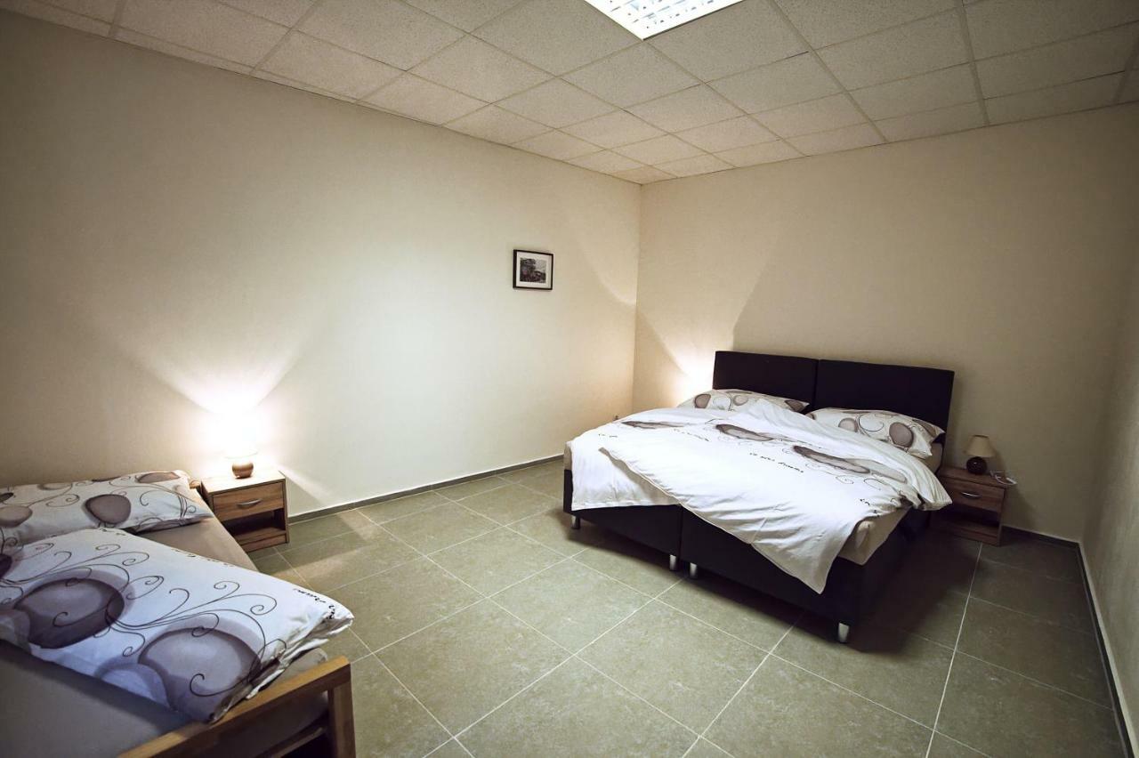 "U Capa" Krasny Apartman V Sedleci Sedlec  Zewnętrze zdjęcie